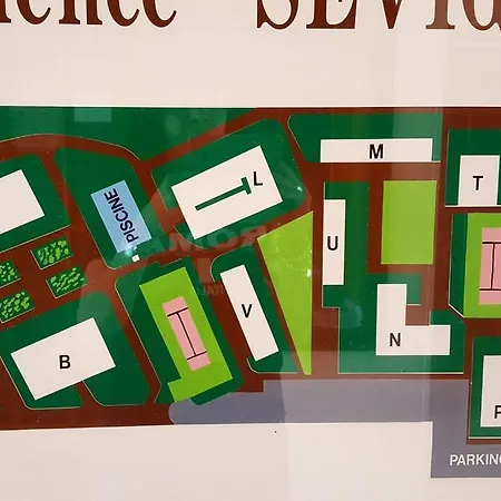 Grand De 4 Pieces A *