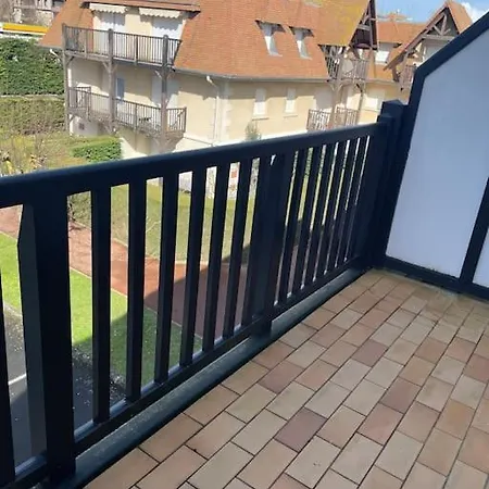 Grand De 4 Pieces A *